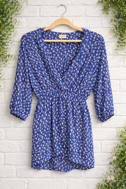 Mossimo Supply Co. Women's Small Blue & White Bird Print Chiffon Elastic Waist T